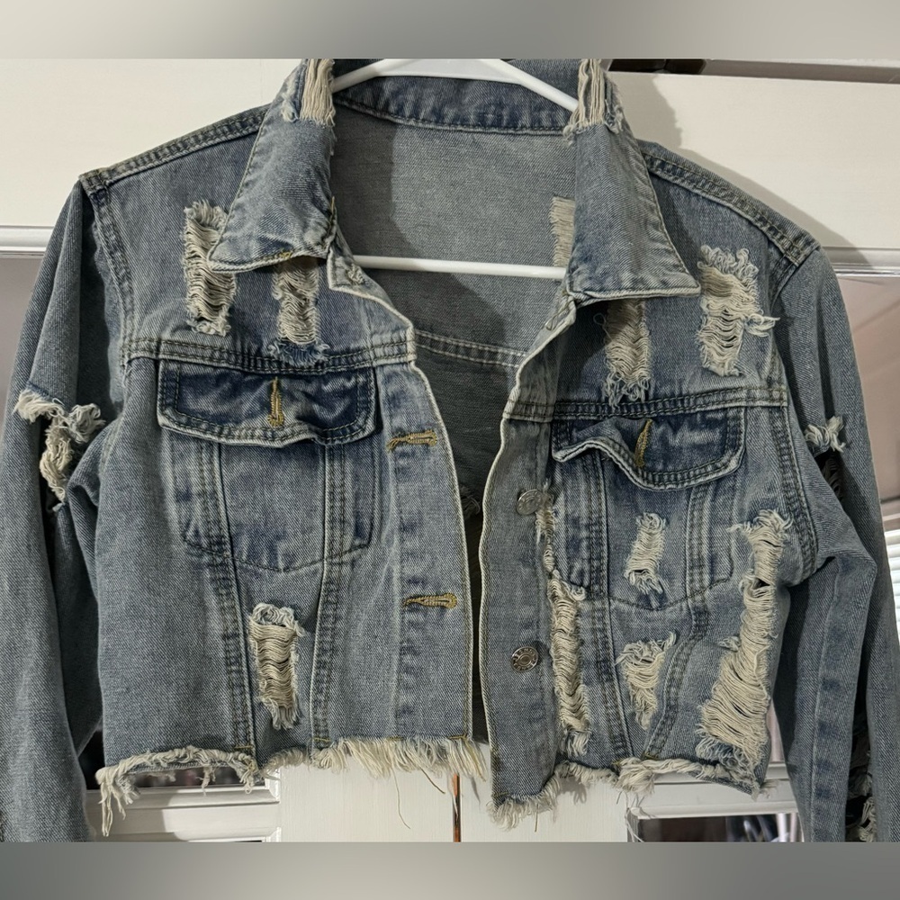 Crop Ripped Jean Jacket - Picture 2 of 3